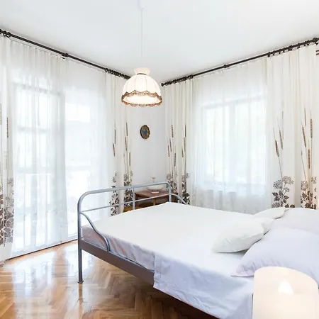 Mare Apartment *