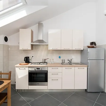 Διαμέρισμα Mare Postira